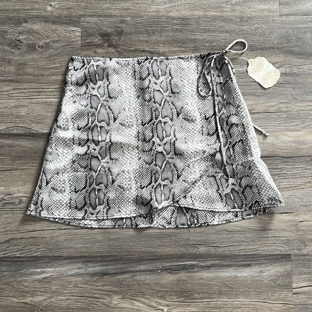 NWT Altar’d State Snakeskin Print Faux‎ Wrap Skirt Size Large